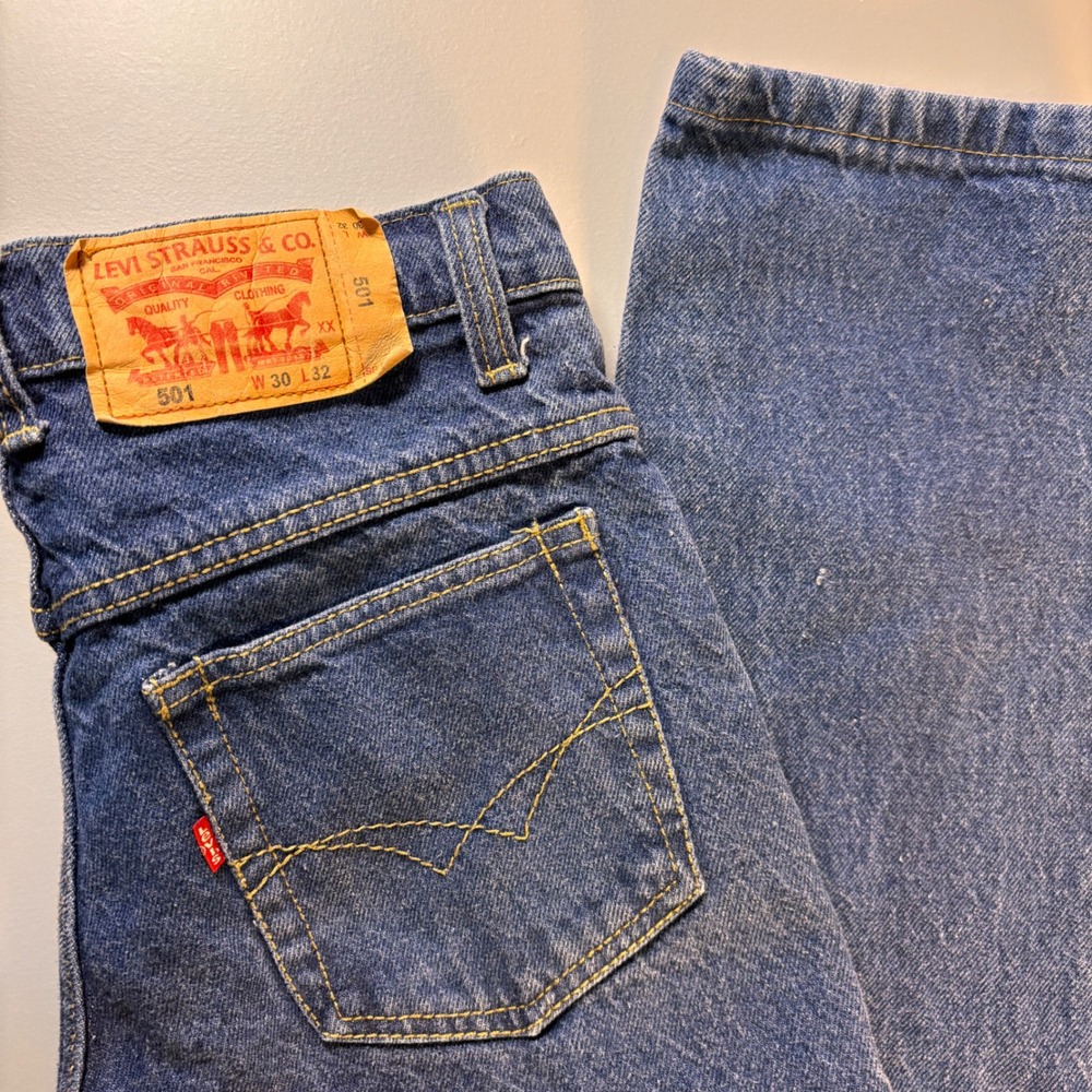 Levis 501 Mens Straight Leg Jeans Medium Wash Blue W30 L31 Made in Mexico - Picture 3 of 13